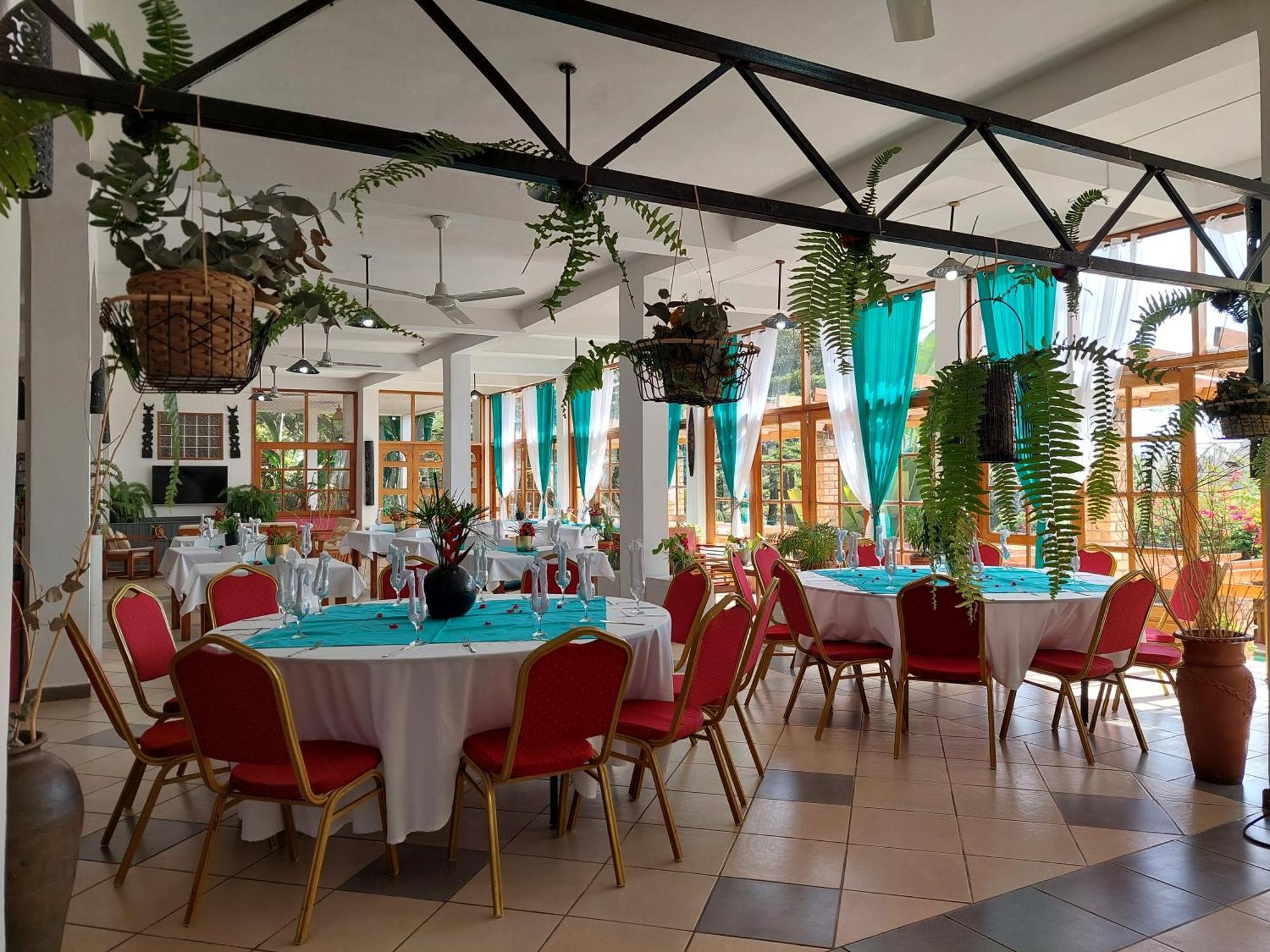 איבאטו Island Continent Hotel מראה חיצוני תמונה