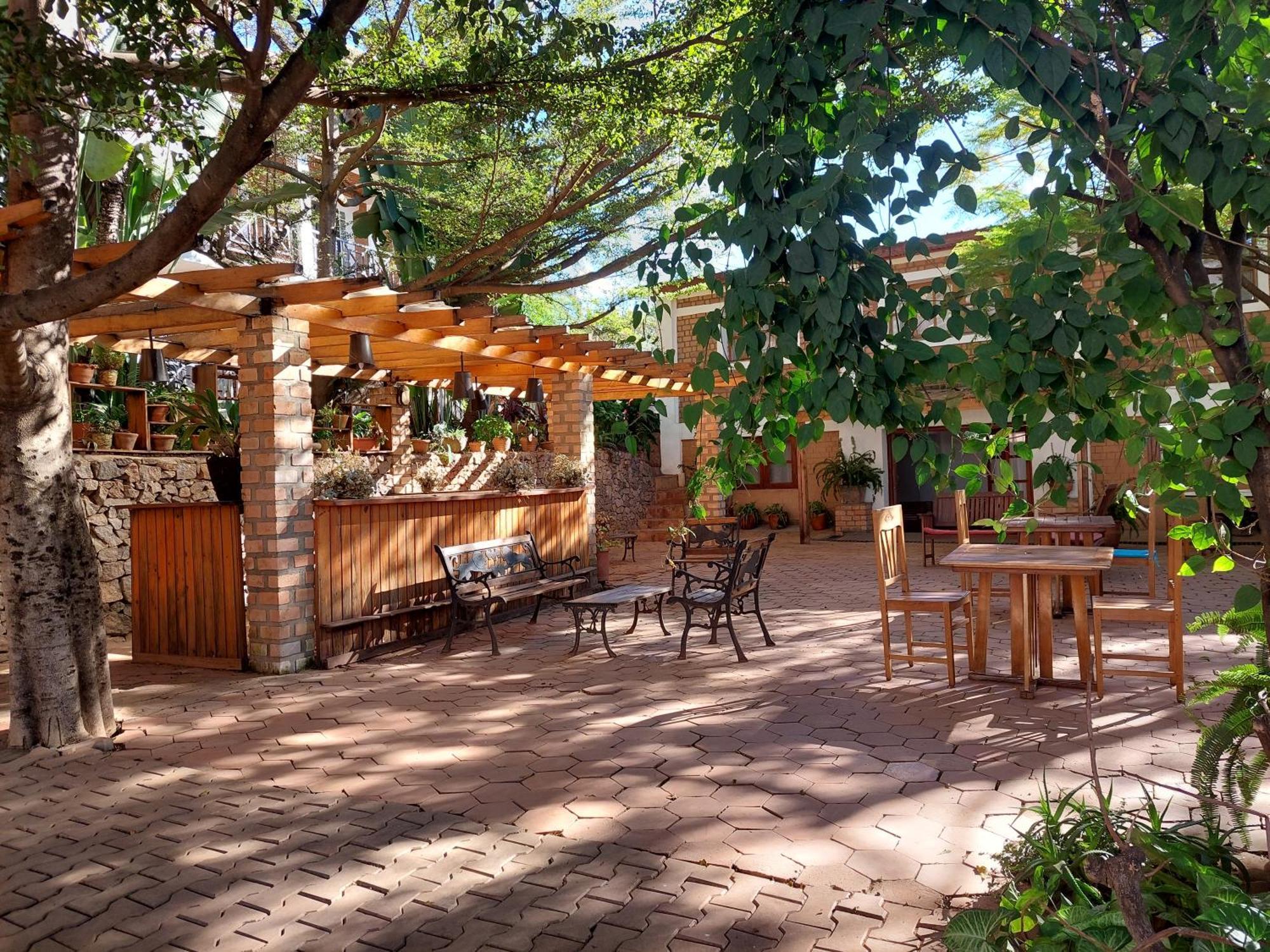 איבאטו Island Continent Hotel מראה חיצוני תמונה